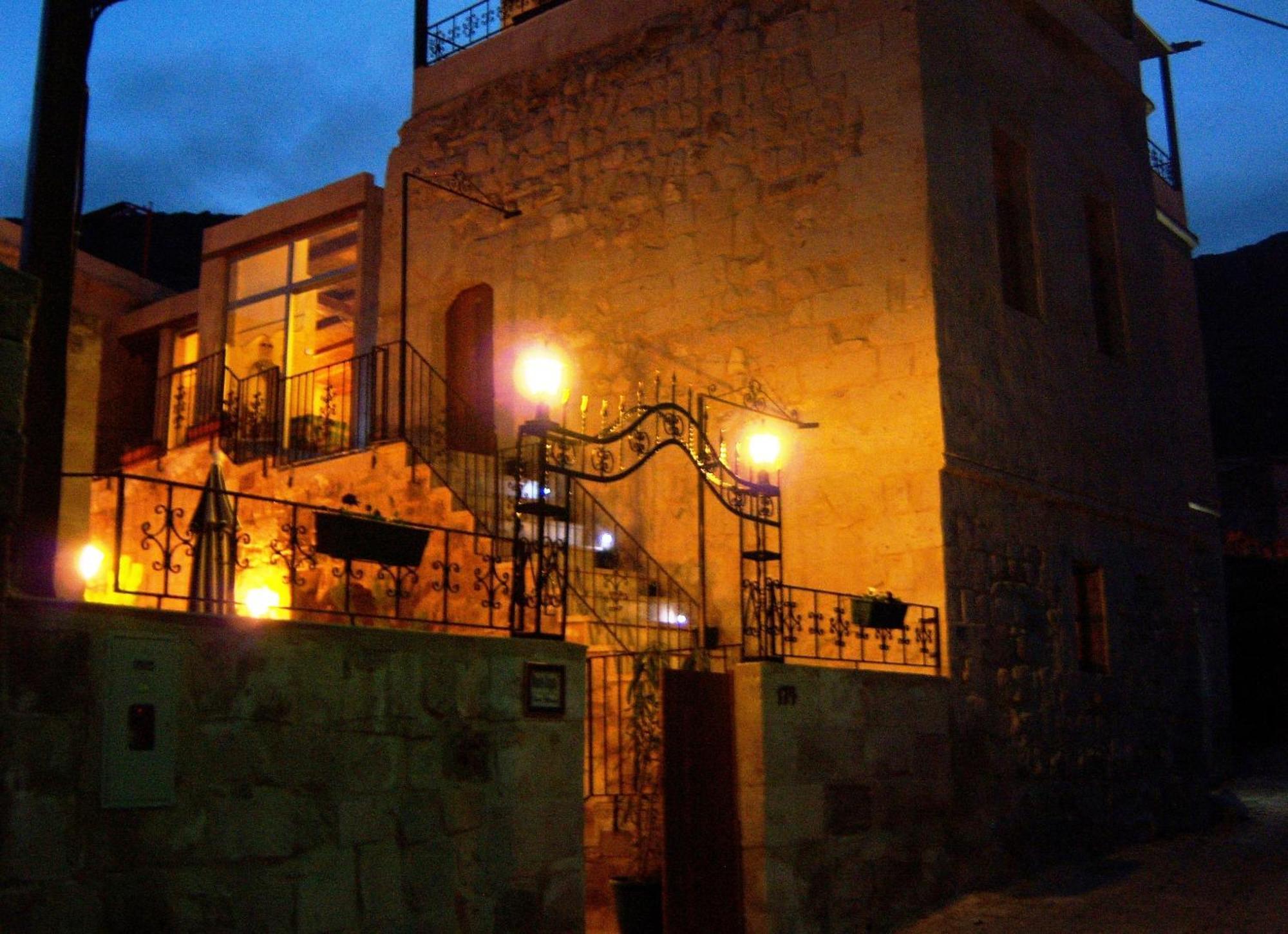Bed and Breakfast Monte Cappa Cave House Урґюп Екстер'єр фото