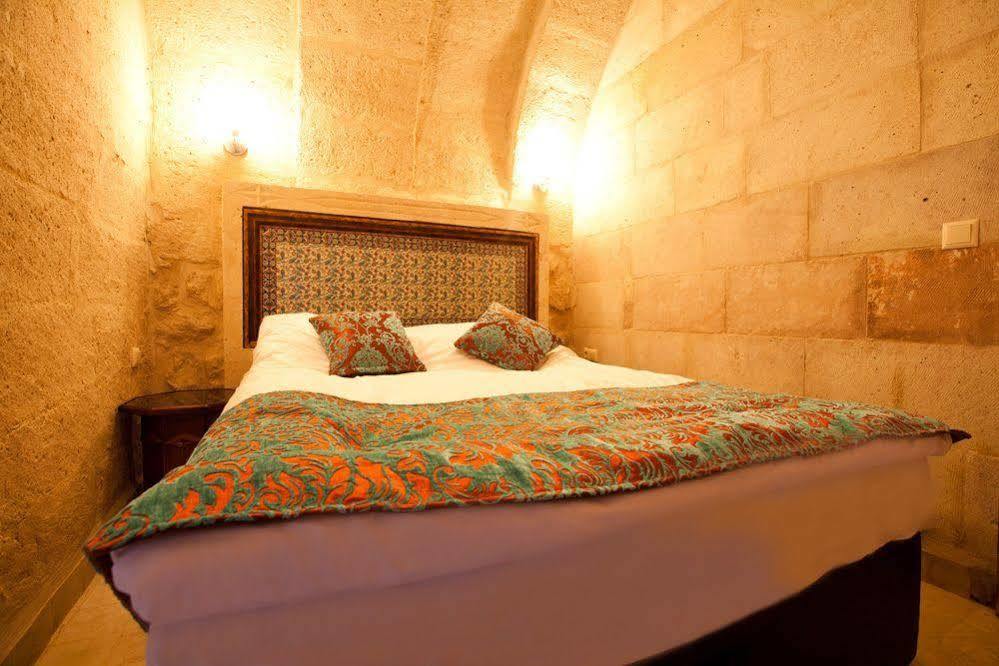 Bed and Breakfast Monte Cappa Cave House Урґюп Екстер'єр фото